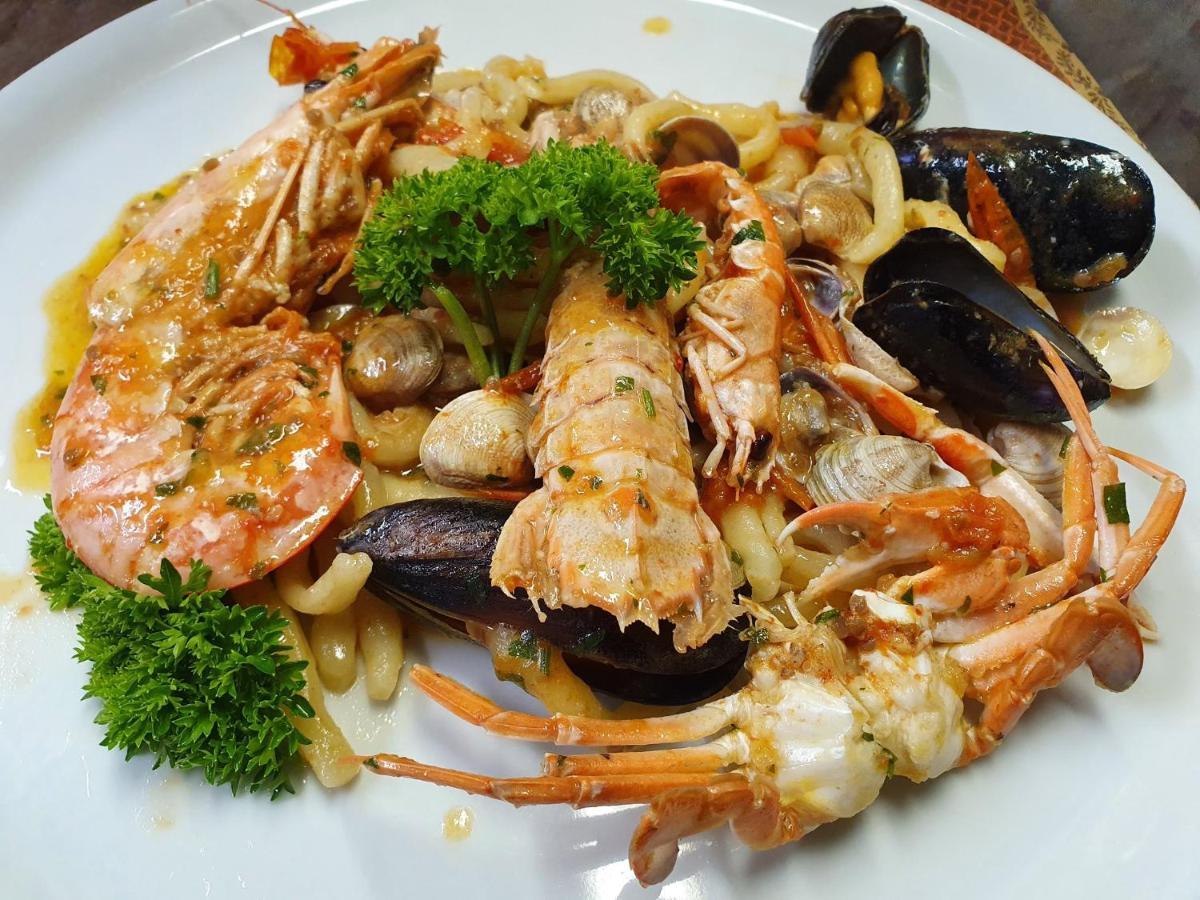 Albergo Ristorante Pozzi Bellaria-Igea Marina Exteriör bild